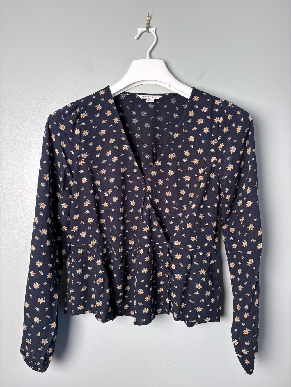 American Eagle AE Floral Peplum Blouse Long Sleeve Wrap V-Neck Top Navy Small S